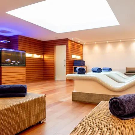 Schweizerhof - A Small Luxury Szálloda 4*