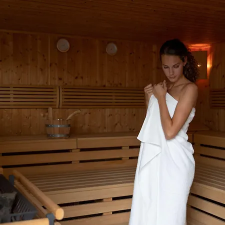 Schweizerhof - A Small Luxury 4* زيرمات