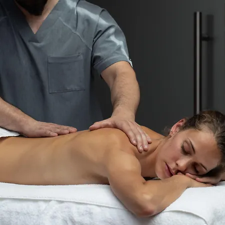 Schweizerhof - A Small Luxury 4*