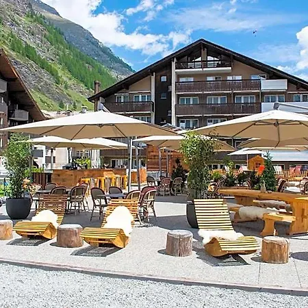 Schweizerhof - A Small Luxury Hotel 4*