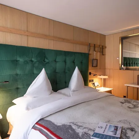 Szálloda Schweizerhof - A Small Luxury 4*