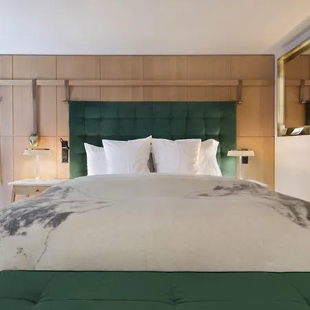 酒店 Schweizerhof - A Small Luxury 4*